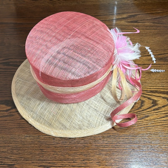 Pink and cream wedding/event hat - Picture 4 of 8